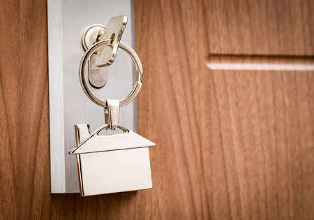 Movers vs. Brokers: What's the Difference? 11